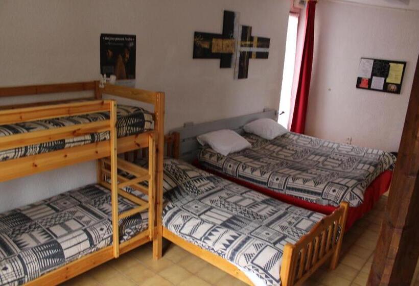 חדר משפחתי, Le Connetable