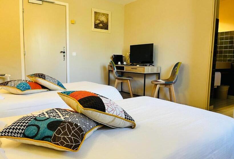 اتاق استاندارد, Le Mas Des Aigras Hôtel De Charme En Provence