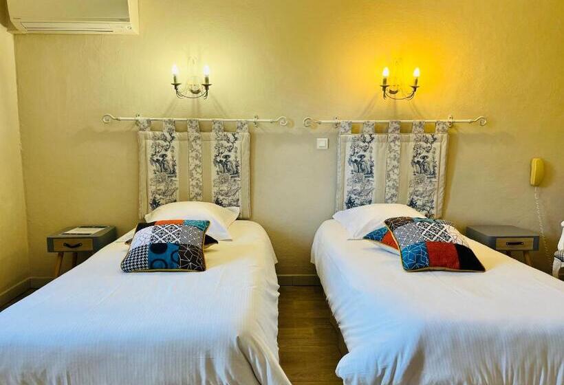 اتاق استاندارد, Le Mas Des Aigras Hôtel De Charme En Provence