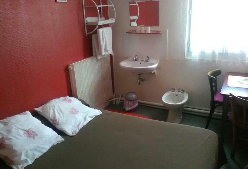 Номер Стандарт Совместная Ванная, Le Parisien