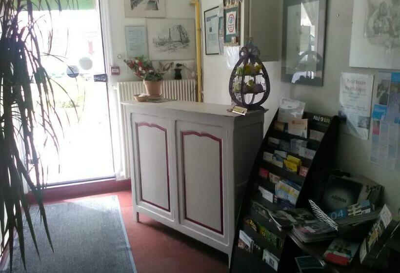 Номер Стандарт Совместная Ванная, Le Parisien