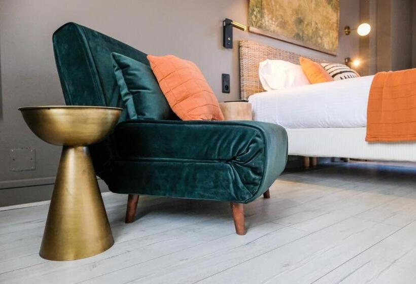 غرفة كومفورت ثلاثية, Hôtel Le Patio   Deauville