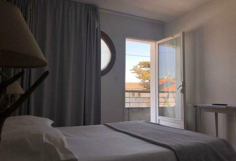 スタンダードルーム, Le Pavillon Bleu