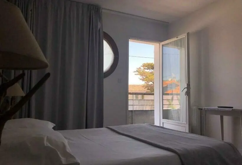 スタンダードルーム, Le Pavillon Bleu