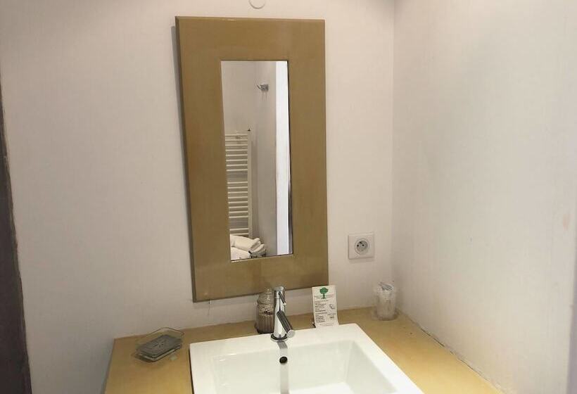 スタンダードトリプルルーム, Le Pavillon Bleu