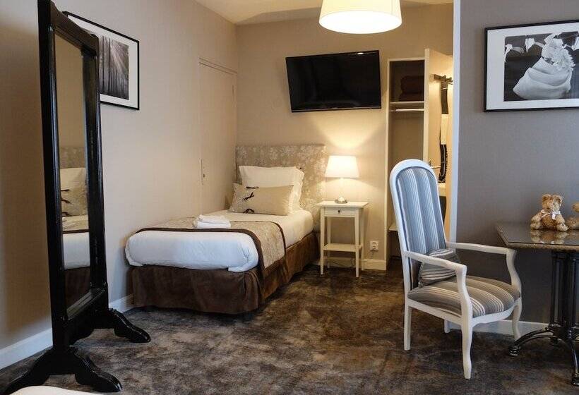 スタンダードトリプルルーム, Aux Temps D Em