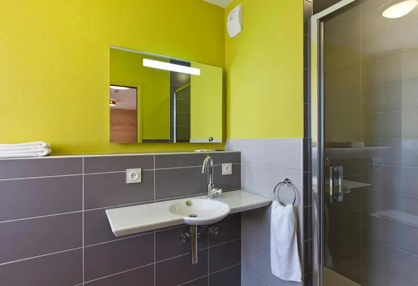 Standard Kolmen Hengen Huone, Logis Hôtel Lbb Les 2 Lacs