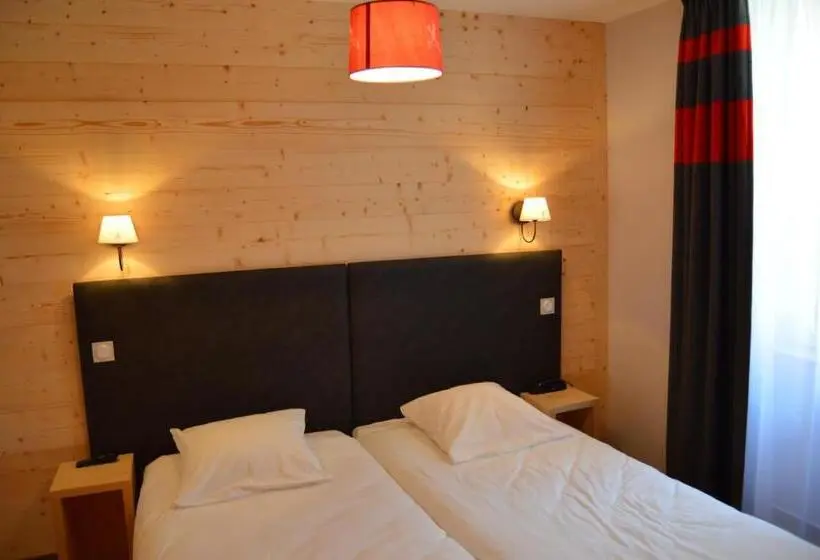 Standard Neljän Hengen Huone, Logis Hôtel Lbb Les 2 Lacs