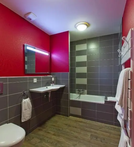 Comfort-huone, Logis Hôtel Lbb Les 2 Lacs