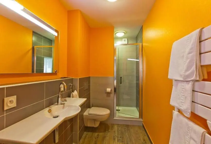 Comfort-huone, Logis Hôtel Lbb Les 2 Lacs