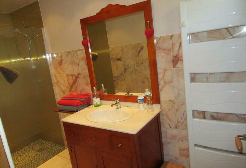 غرفة قياسية, La Maison De L Epousée B&b