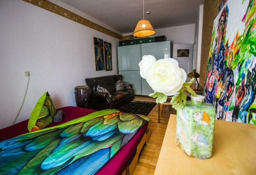 带共用浴室的标准房间, Bkarlsruhe.de