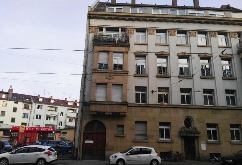 标准三人间共用浴室, Bkarlsruhe.de