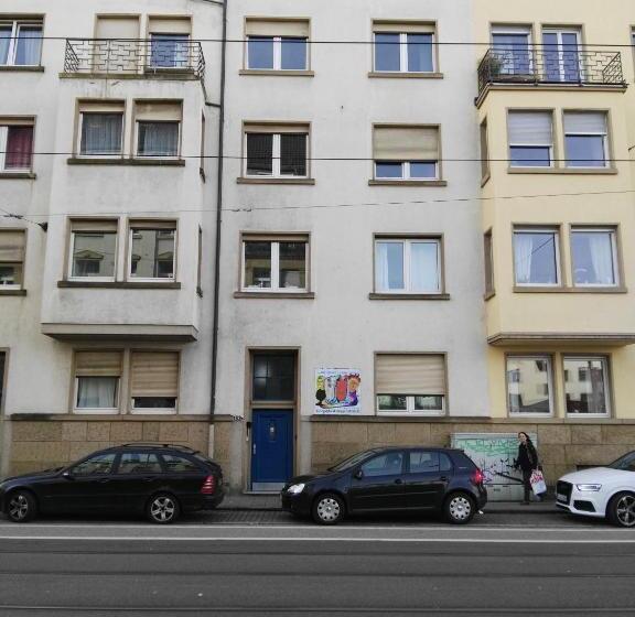 标准四人间共用浴室, Bkarlsruhe.de