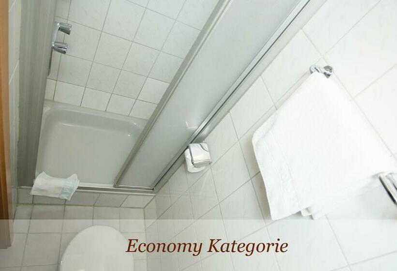 이코노미 싱글 룸, Restaurant Wanders