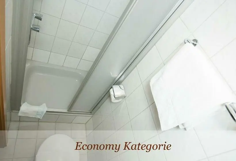 Economy Yhden Hengen Huone, Restaurant Wanders