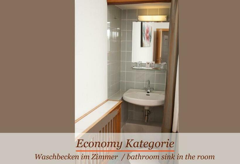 이코노미 싱글 룸, Restaurant Wanders