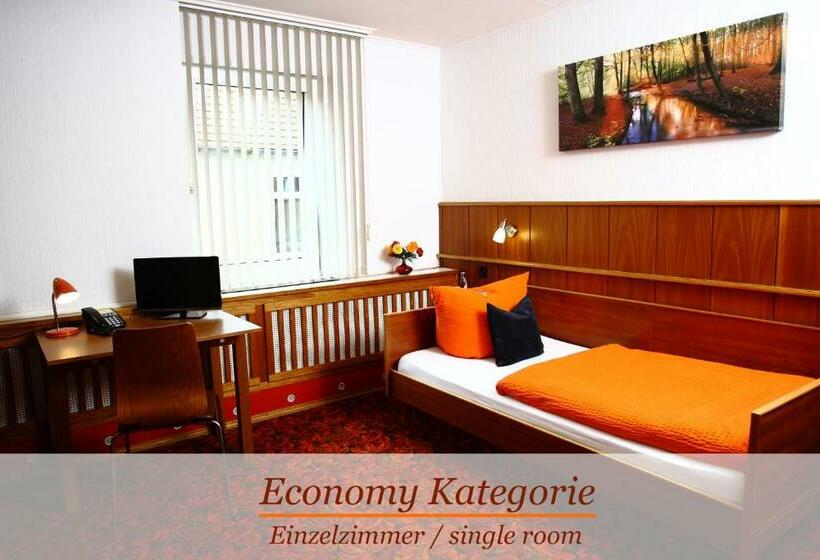 이코노미 싱글 룸, Restaurant Wanders