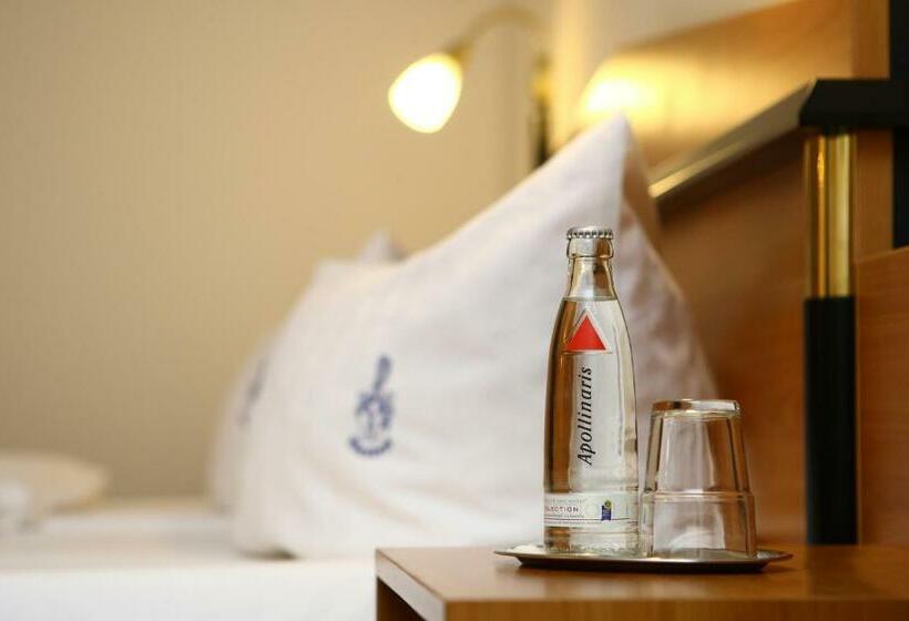 클래식 싱글 룸, Restaurant Wanders