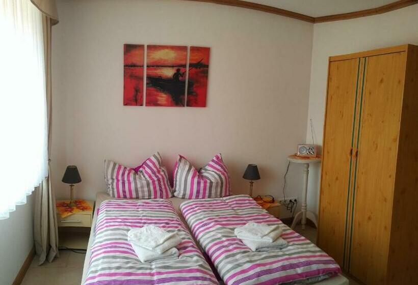 Quarto Standard Casa de Banho Partilhada, Aaron Privatunterkunft