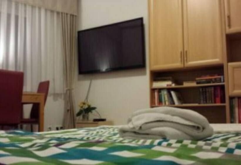 Quarto Standard Casa de Banho Partilhada, Aaron Privatunterkunft