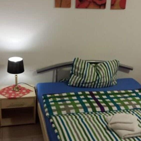 Quarto Standard Casa de Banho Partilhada, Aaron Privatunterkunft