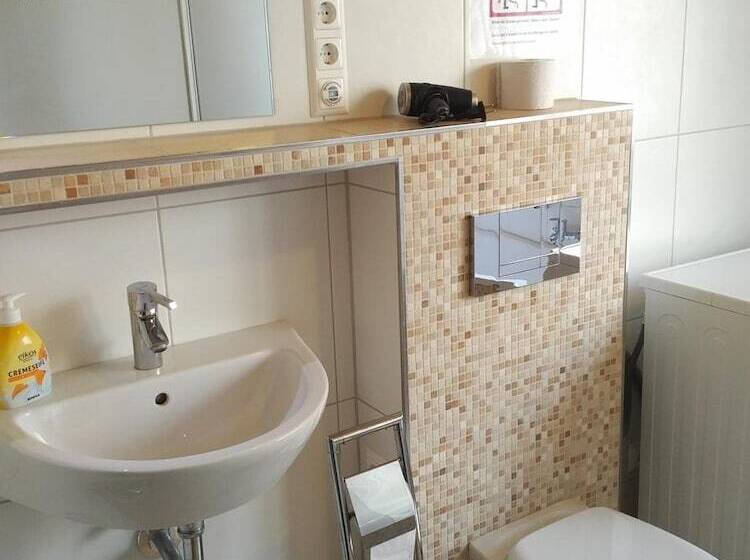 Quarto Standard Casa de Banho Partilhada, Aaron Privatunterkunft