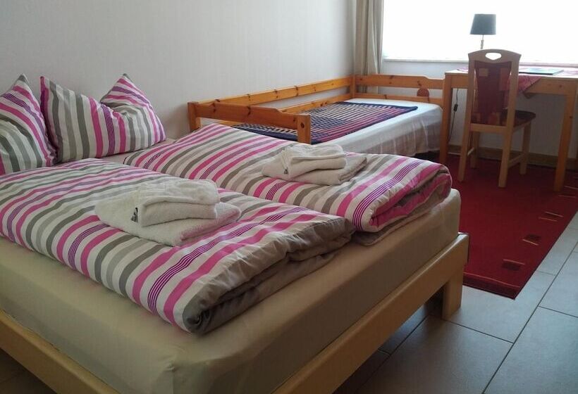 Quarto Standard Casa de Banho Partilhada, Aaron Privatunterkunft