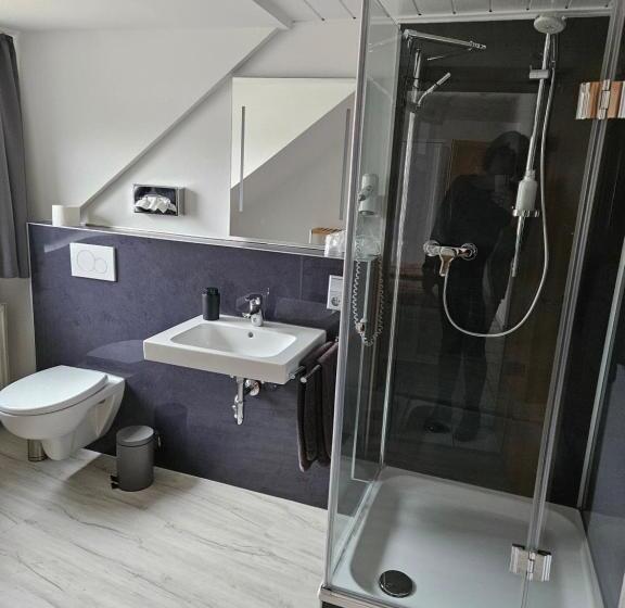 スタンダードルーム, Alt Cues