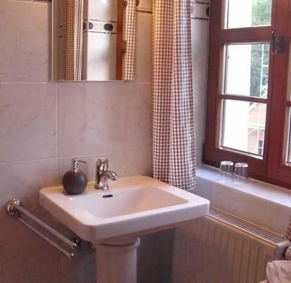 Basic Room, Alte Gerberei