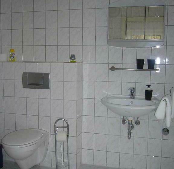 标准间, Am Wildpark