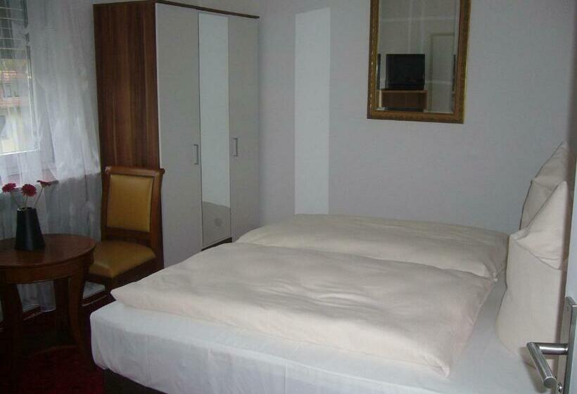 标准间, Am Wildpark