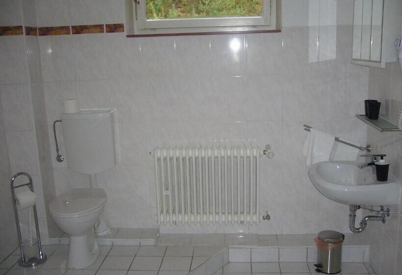 标准间, Am Wildpark