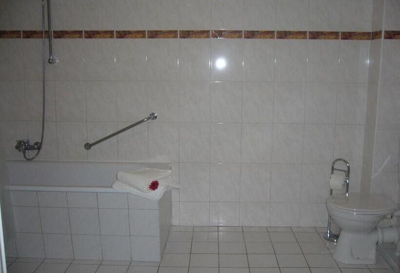 标准间, Am Wildpark