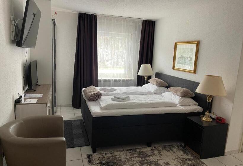 家庭间, Am Wildpark