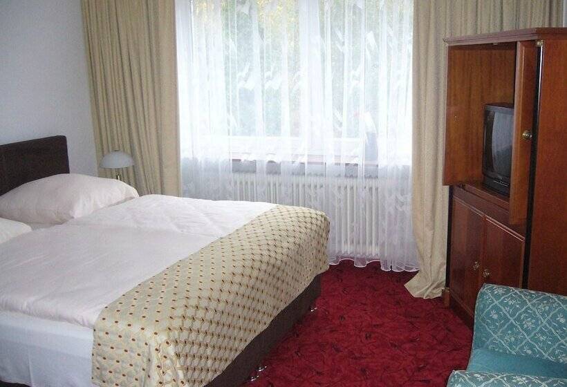 标准间, Am Wildpark