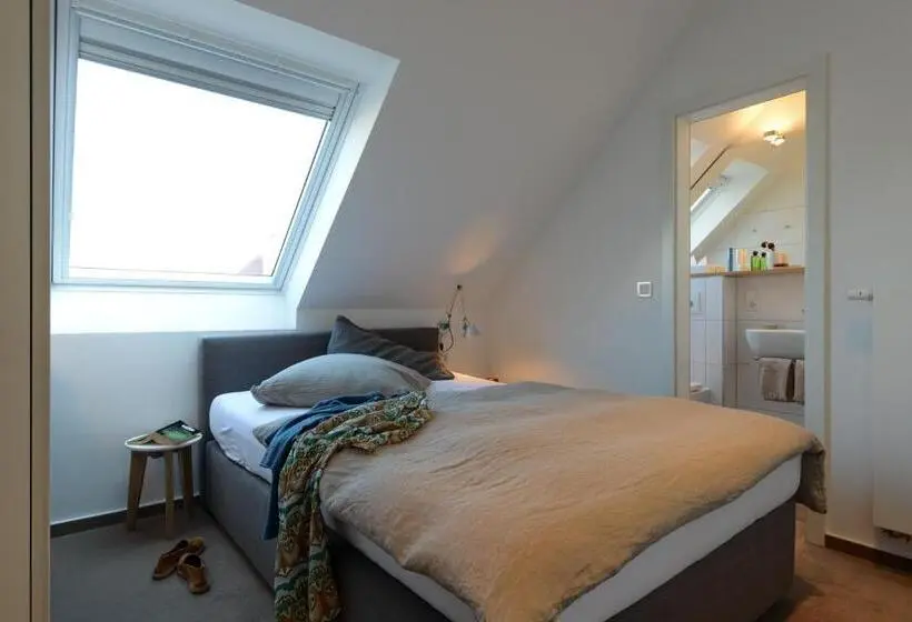 Comfort Yhden Hengen Huone, Aquamarin