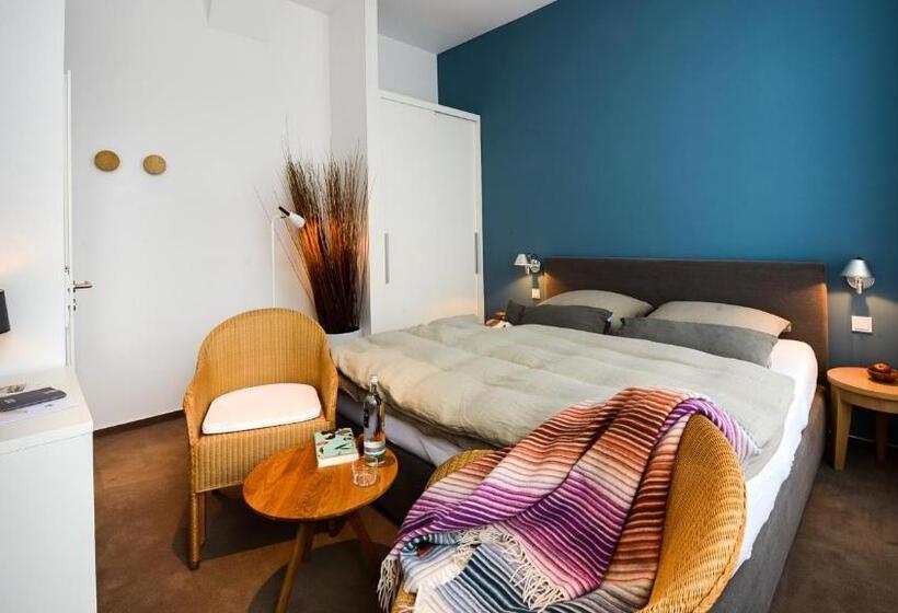 コンフォートルーム, Aquamarin