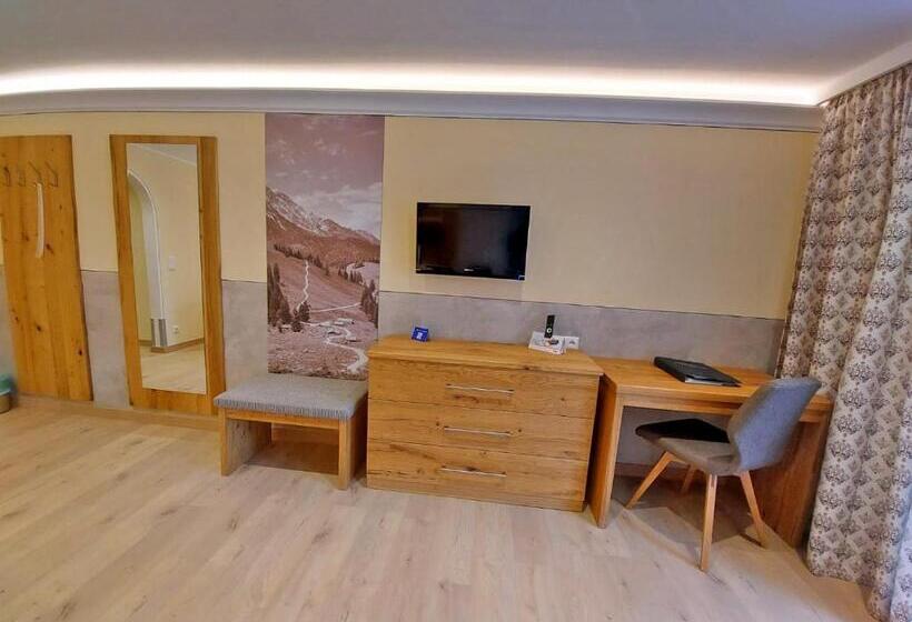 غرفة كمفورت مع بلكونة, Bergheimat