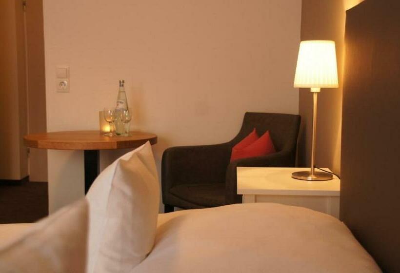 디럭스 룸, Dein Franz