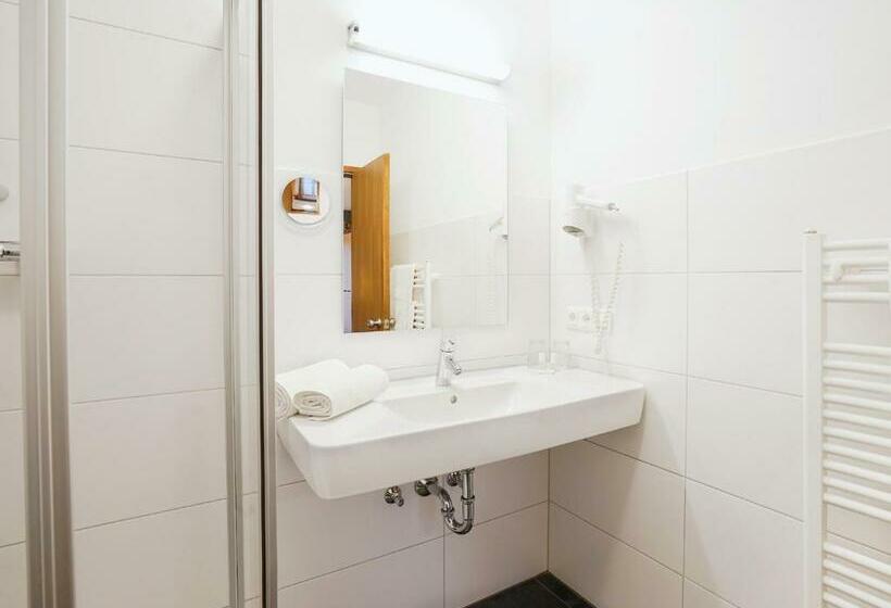 Номер Стандарт, Gasthof Zum Biber