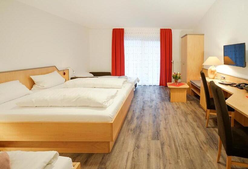 Четырехместный Номер Стандарт, Gasthof Zum Biber