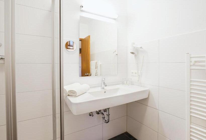 Четырехместный Номер Стандарт, Gasthof Zum Biber