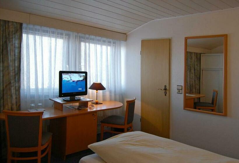 Quarto Estandar Individual, Hansa