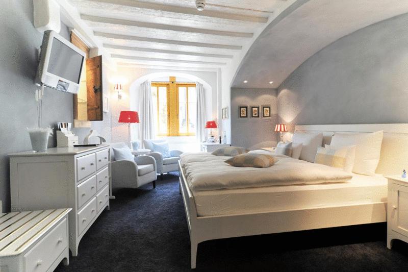 חדר דלוקס, Herrnschloesschen