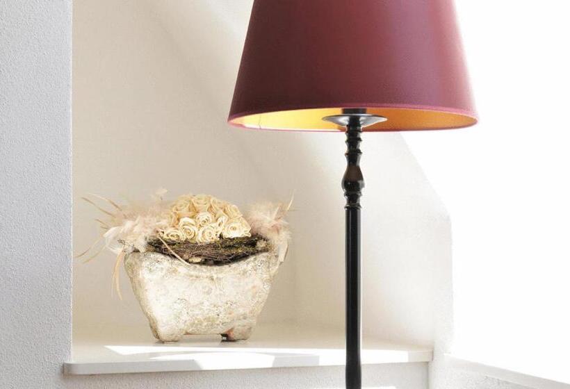 סוויטת ג'וניור, Herrnschloesschen