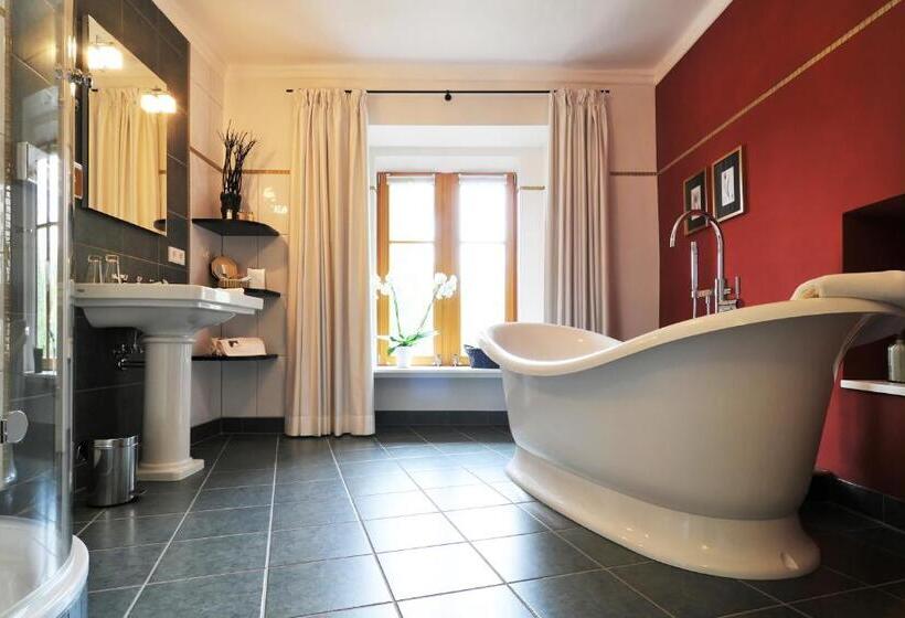 סוויטת סניור, Herrnschloesschen