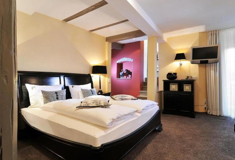 סוויטת סניור, Herrnschloesschen