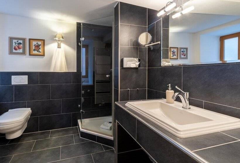 חדר דלוקס, Herrnschloesschen