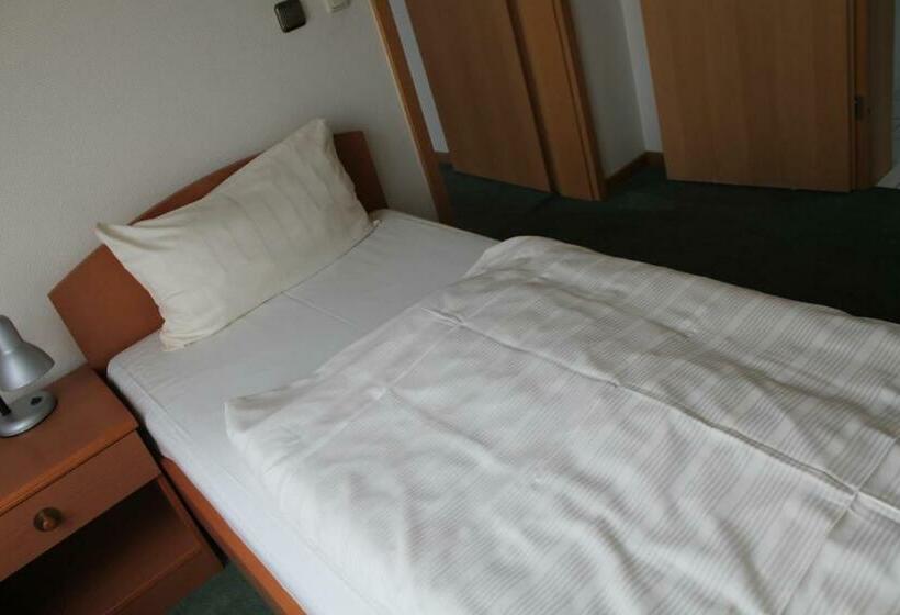 חדר סטנדרט יחיד, Ideal